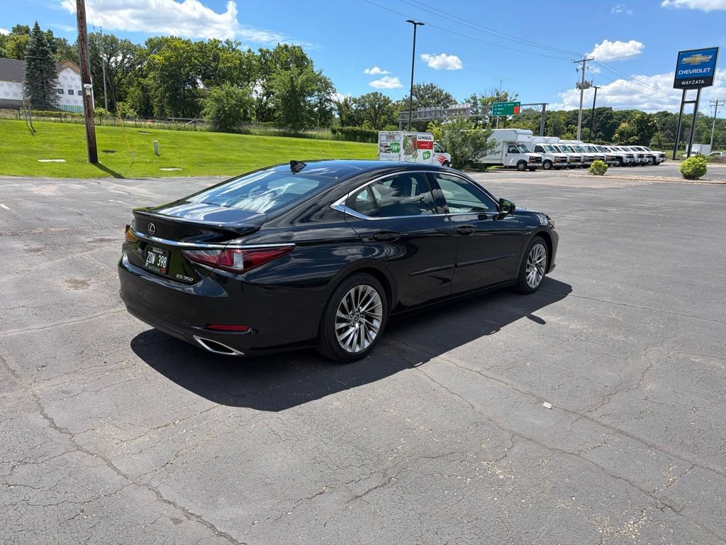 Used 2022 Lexus ES 350 Ultra Luxury w/ Accessory Package 2 FWD image 33