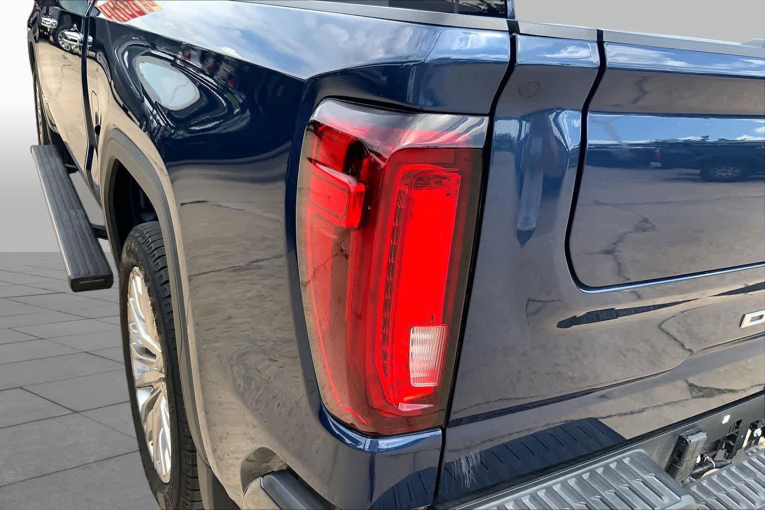 Used 2022 GMC Sierra 1500 Denali w/ Technology Package AWD/4WD image 28