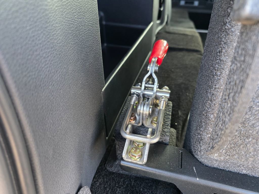 Used 2026 Toyota Sienna LE image 37