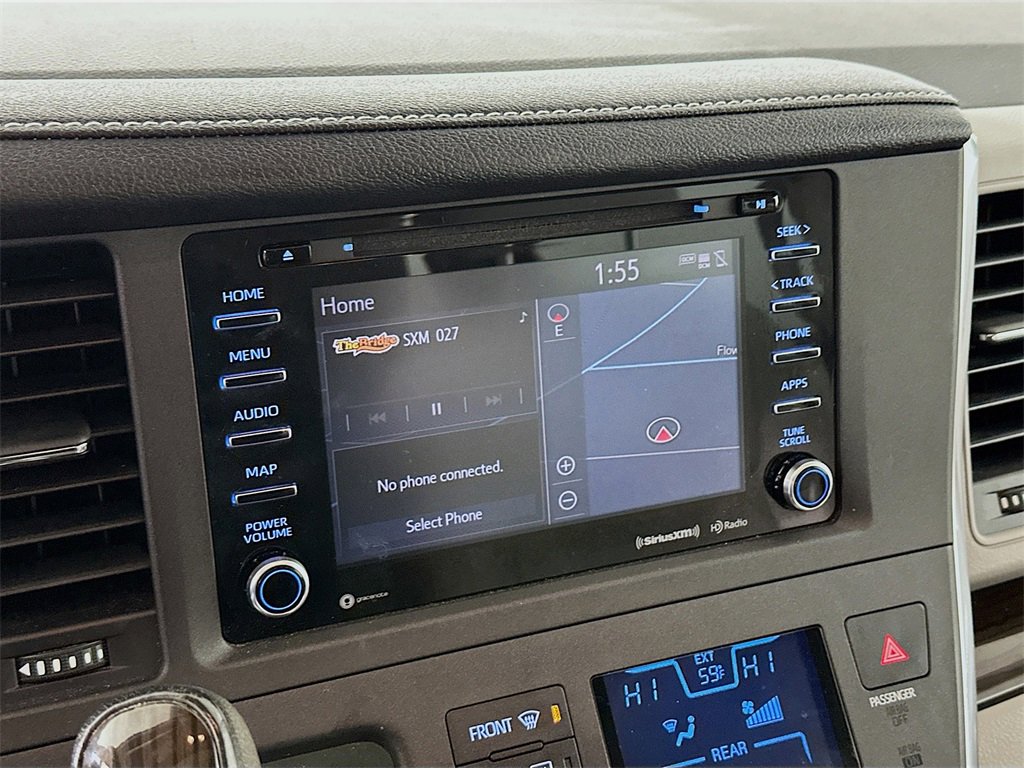 Used 2018 Toyota Sienna XLE image 13