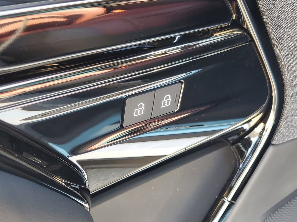 New 2026 Land Rover Range Rover Sport Dynamic SE AWD/4WD image 12