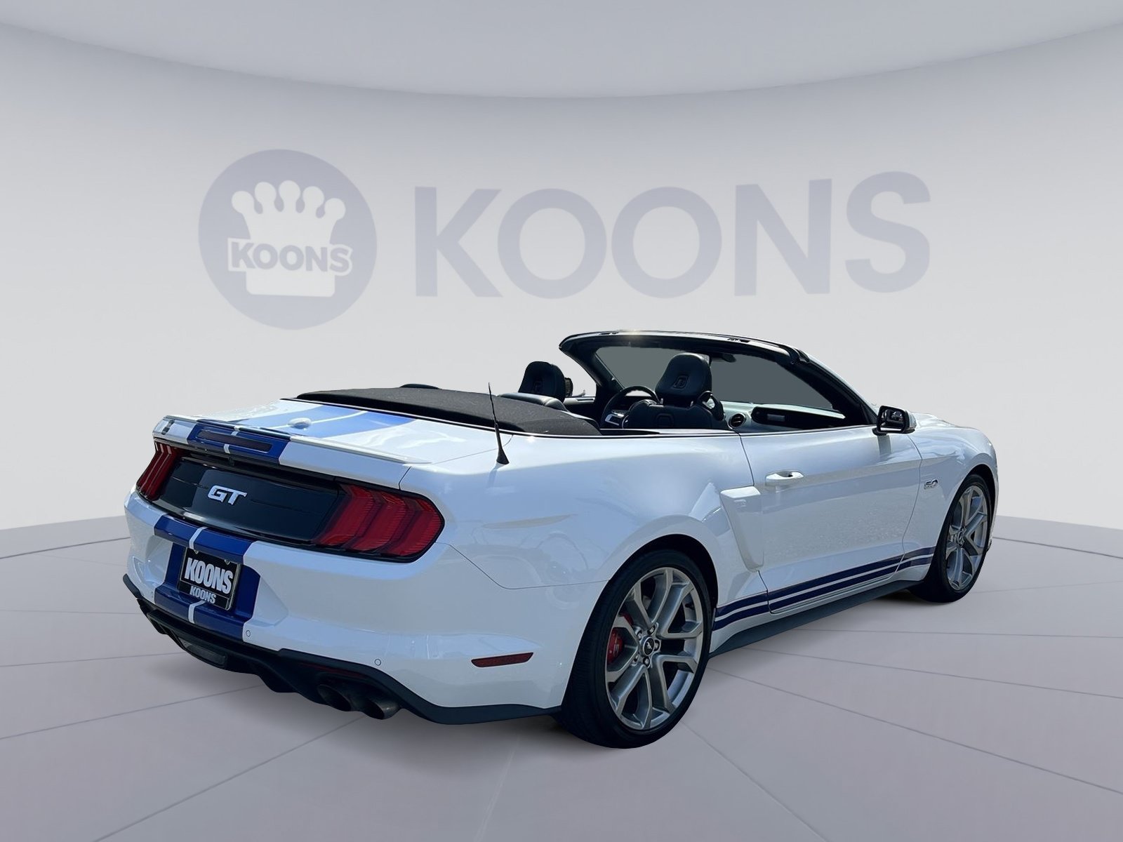 Used 2023 Ford Mustang GT Premium w/ Equipment Group 401A RWD image 7