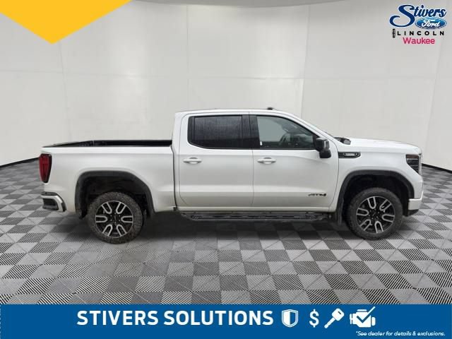 Used 2022 GMC Sierra 1500 AT4 w/ AT4 Preferred Package AWD/4WD image 3