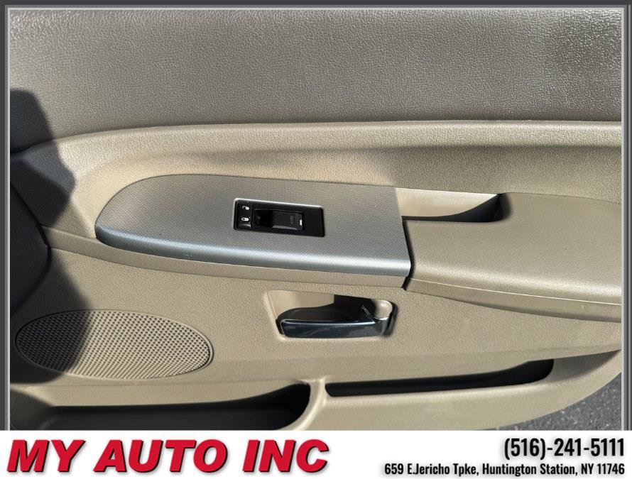 Used 2010 Jeep Grand Cherokee Laredo AWD/4WD image 27