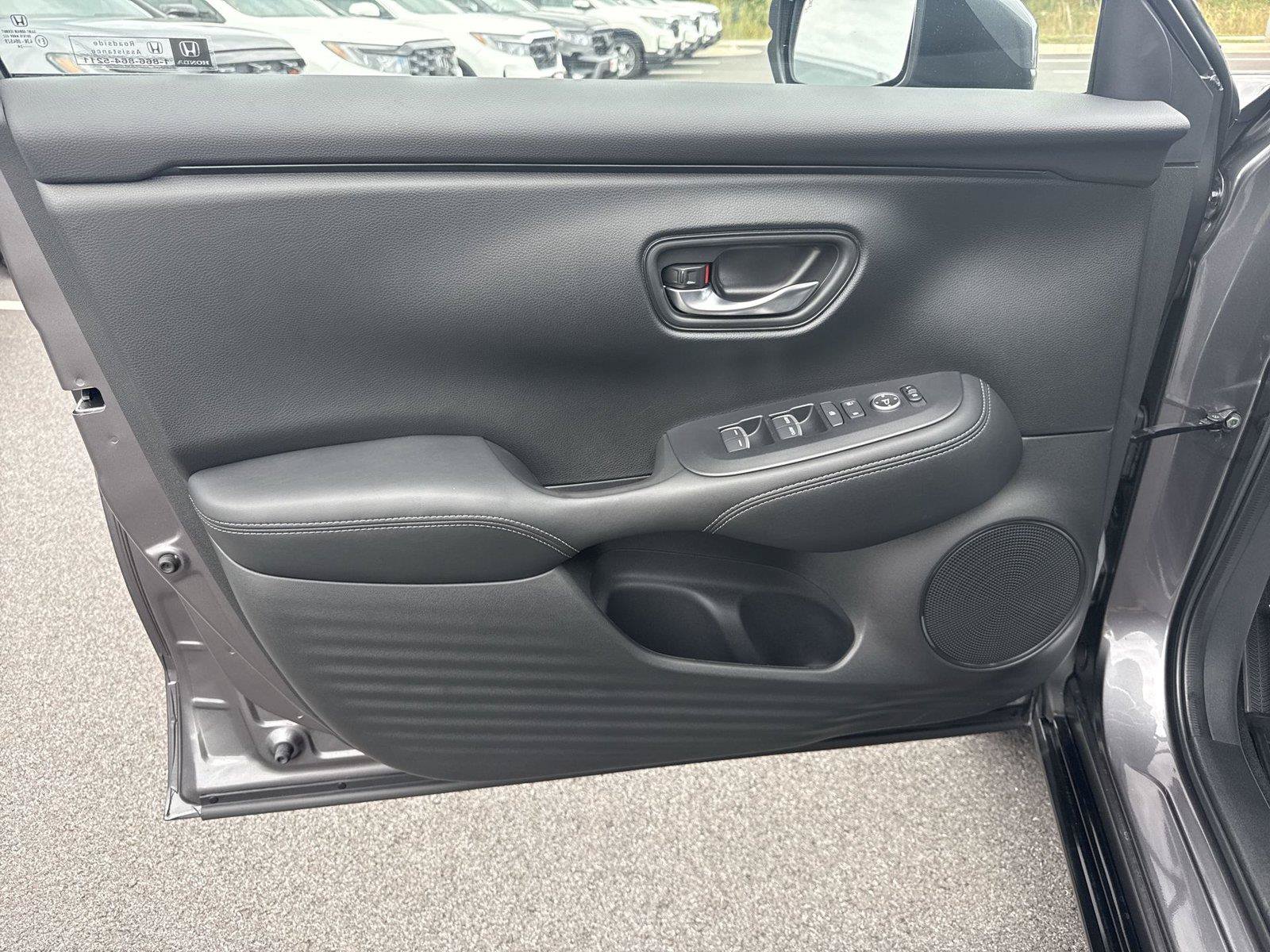 Certified 2025 Honda HR-V EX-L image 12