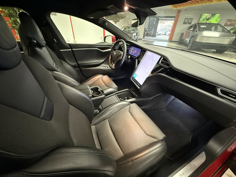Used 2017 Tesla Model S 75 RWD image 17