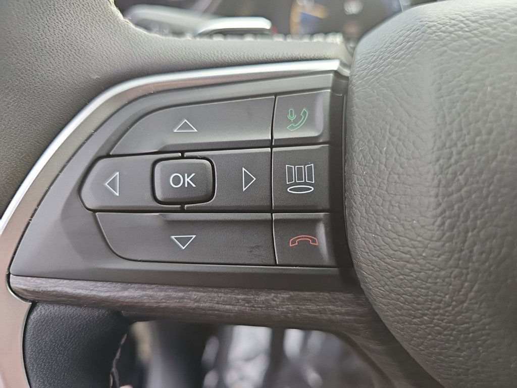 Used 2026 Jeep Grand Cherokee L Limited AWD/4WD image 30