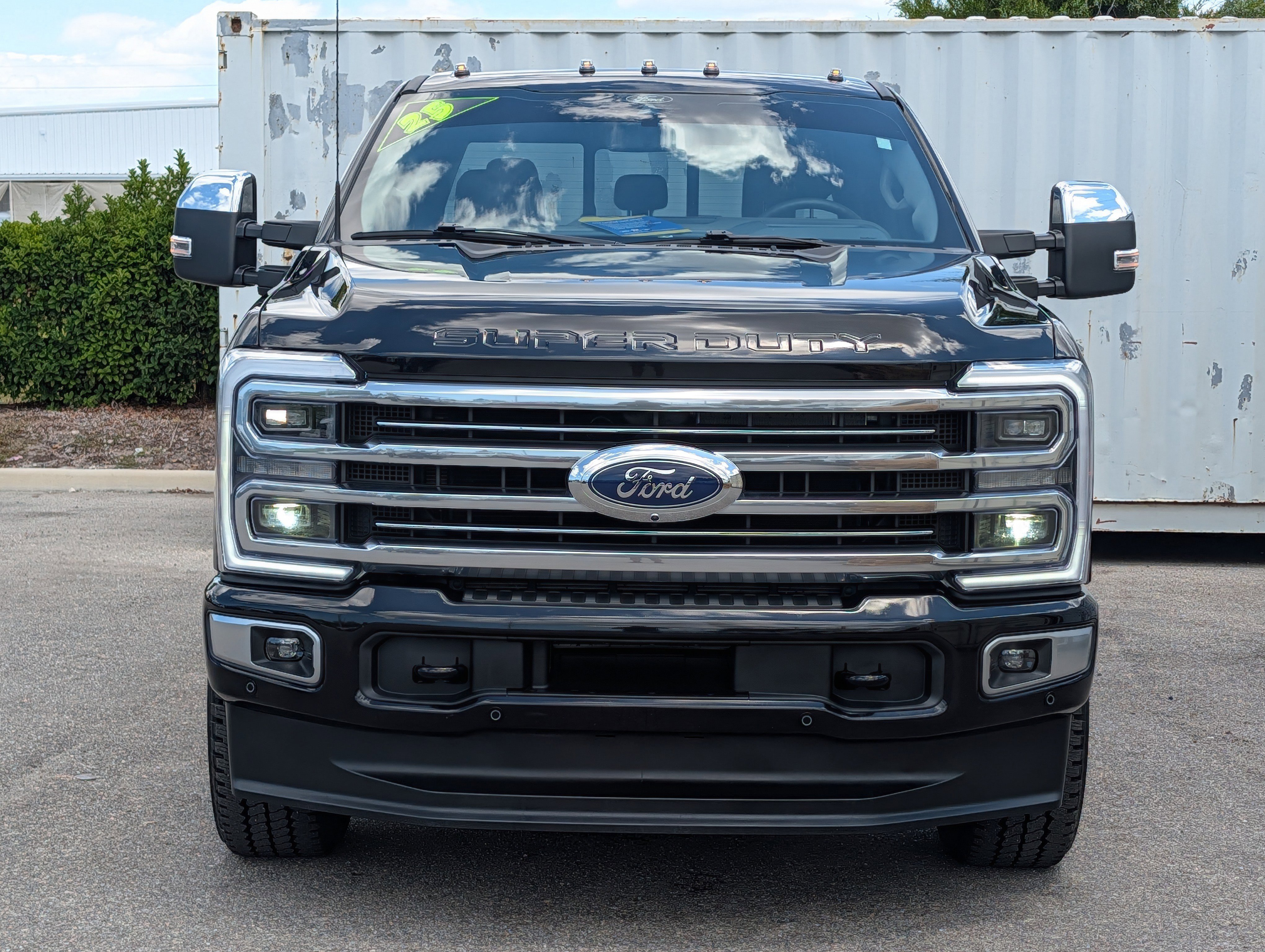 Used 2025 Ford F250 Platinum w/ Platinum Plus Package AWD/4WD image 8