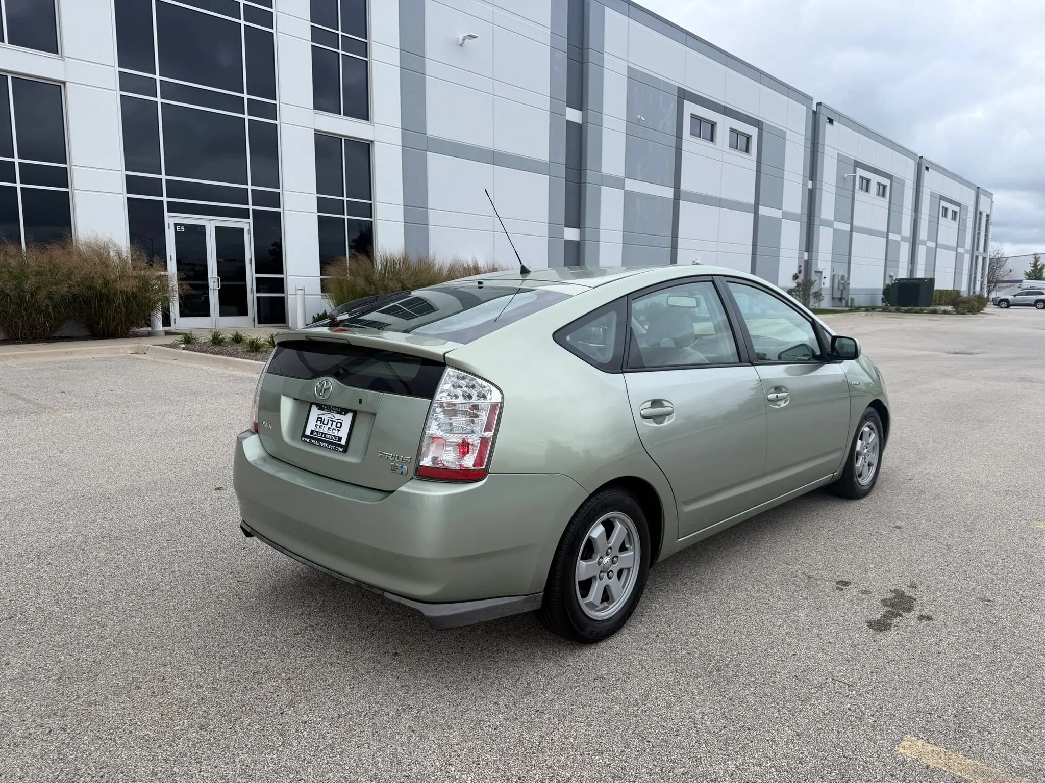 Used 2007 Toyota Prius w/ Pkg 5 FWD image 5