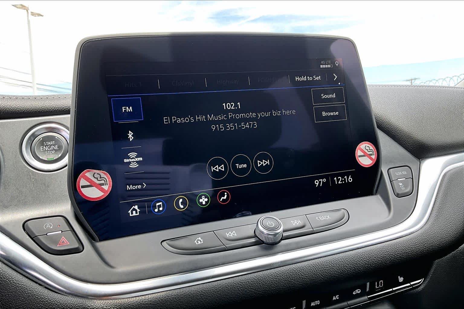 Used 2025 Chevrolet Blazer LT FWD image 30