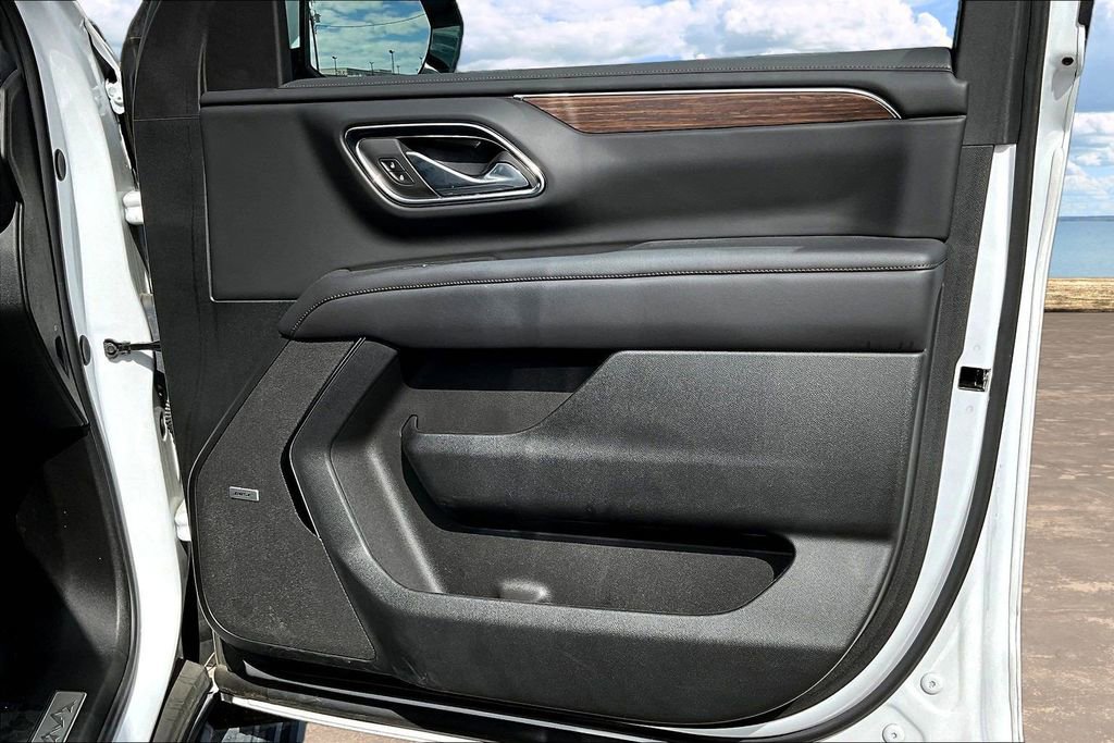 Used 2024 Chevrolet Tahoe High Country w/ Premium Package image 30
