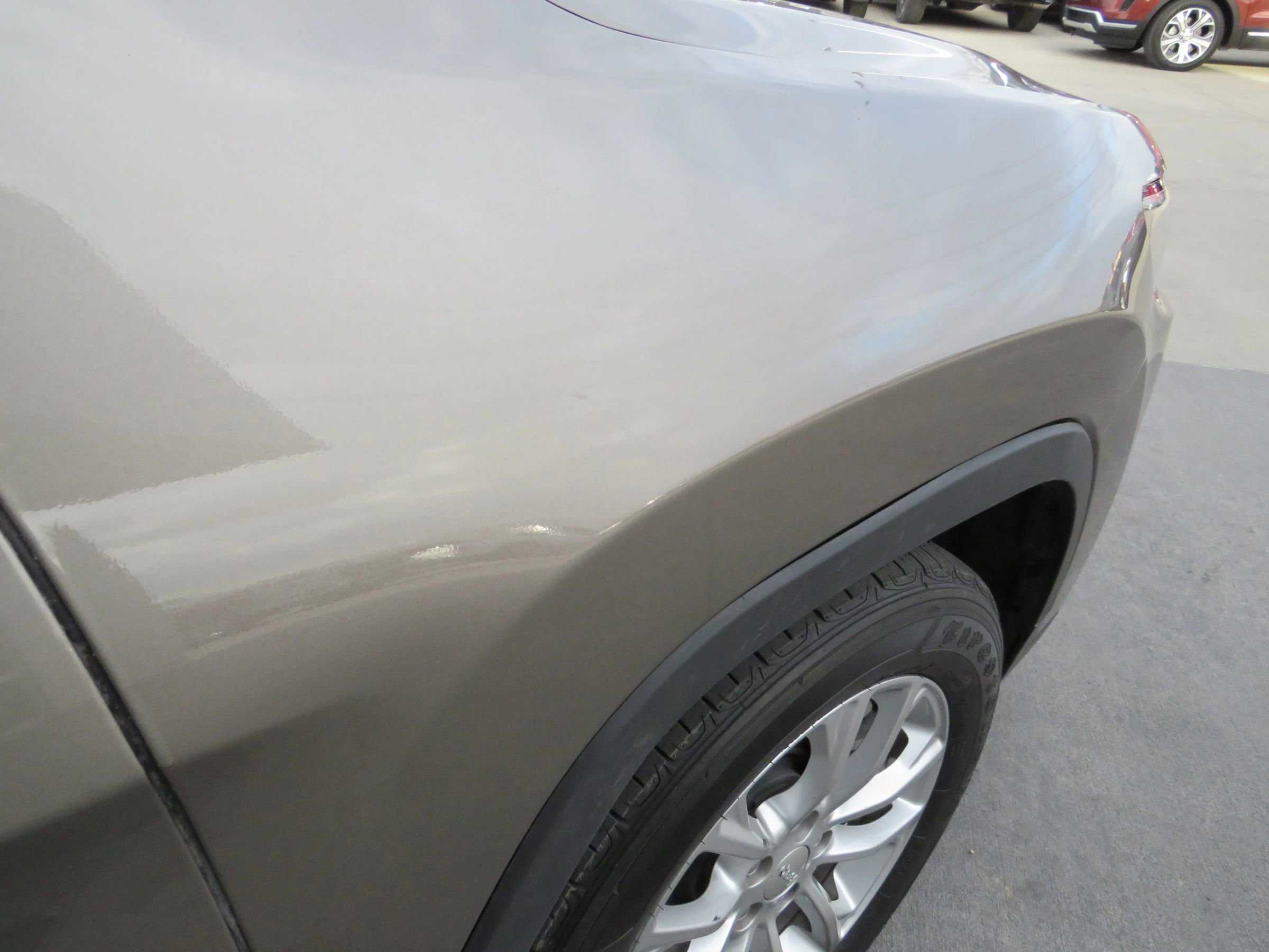 Used 2019 Jeep Cherokee Latitude w/ Popular Appearance Group image 30