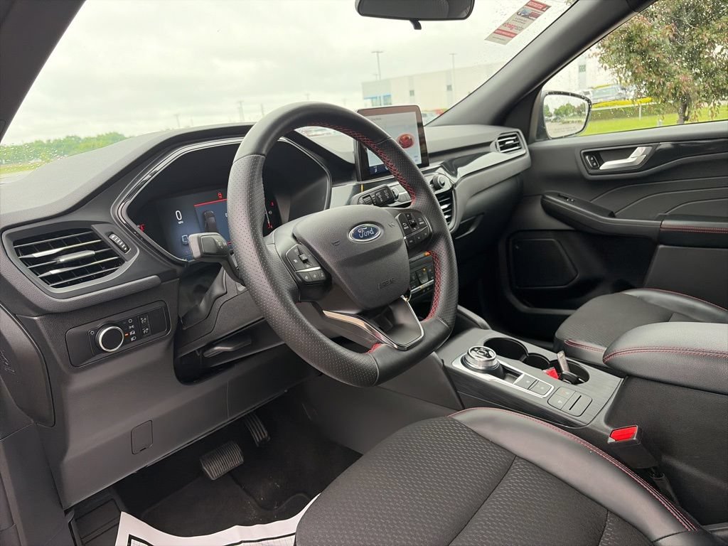 Used 2025 Ford Escape ST-Line FWD image 51