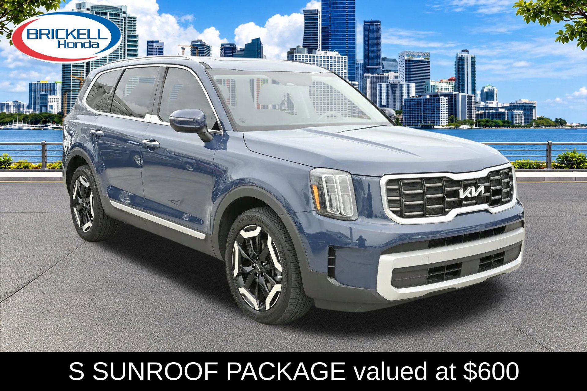 Used 2023 Kia Telluride S w/ S Sunroof Package FWD 360° Tour