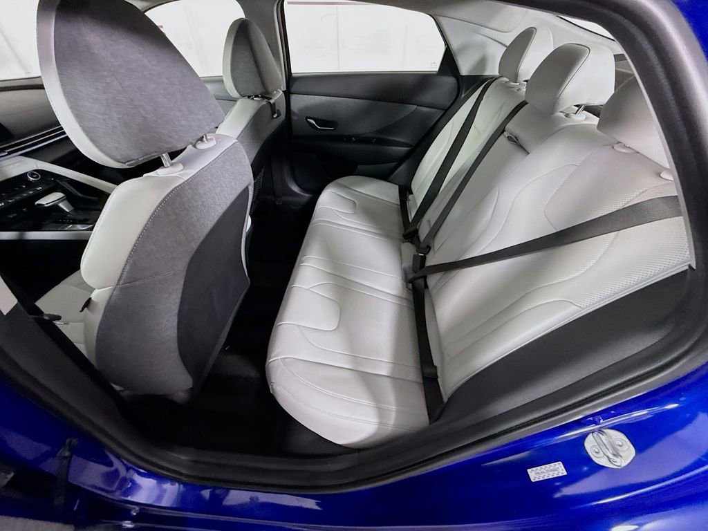 Certified 2023 Hyundai Elantra Limited image 27