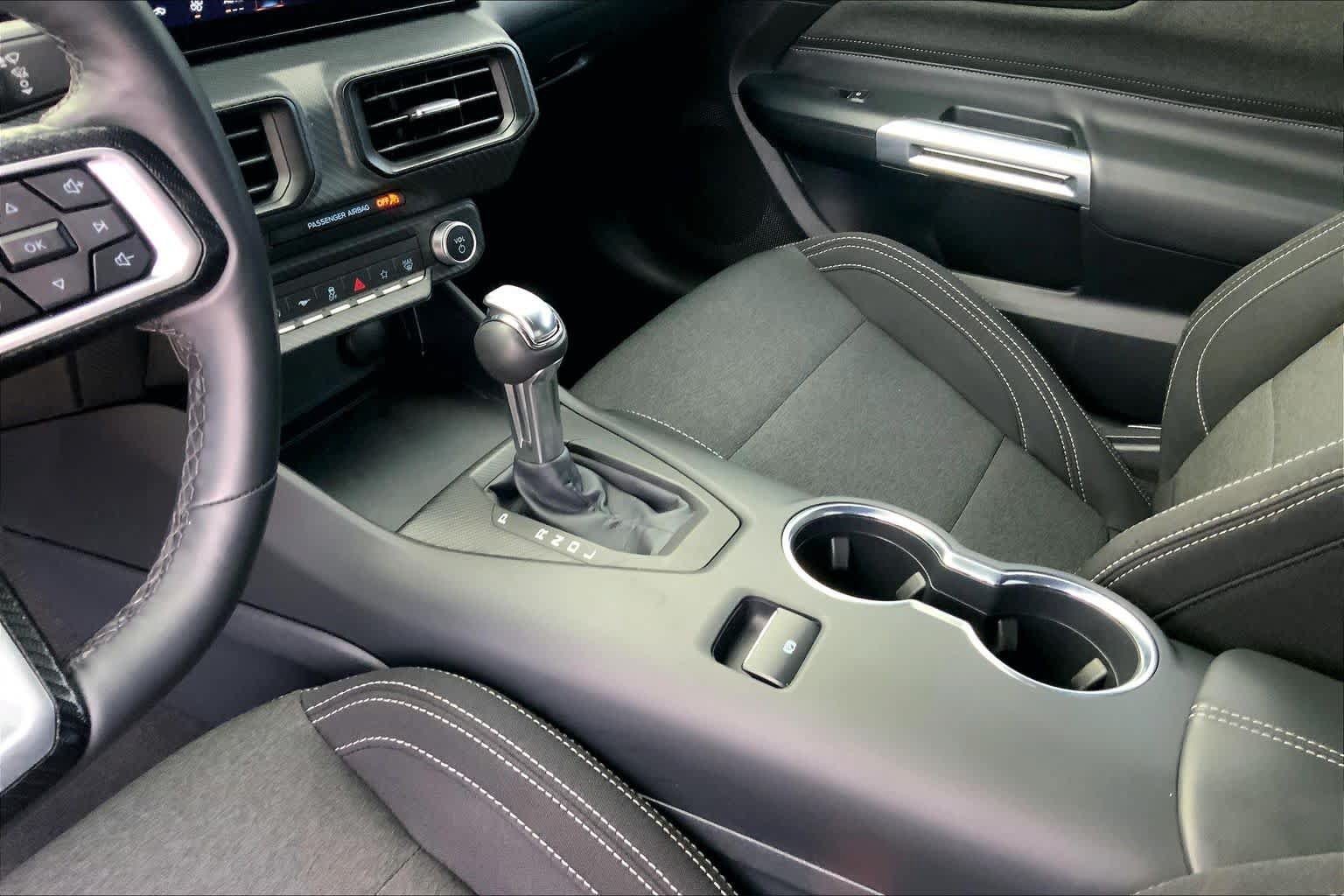 Used 2025 Ford Mustang Coupe RWD image 15