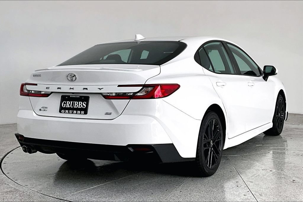 Used 2025 Toyota Camry SE w/ Convenience Package AWD/4WD image 14