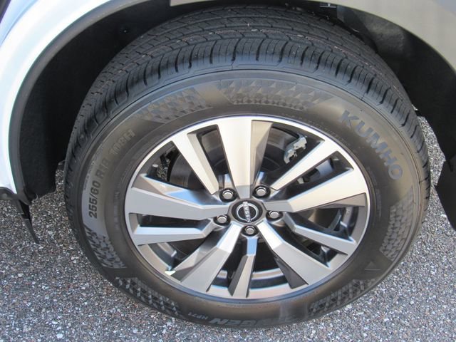 New 2026 Nissan Pathfinder SL image 9