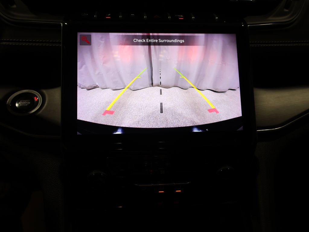 Used 2024 Jeep Grand Cherokee Limited image 24