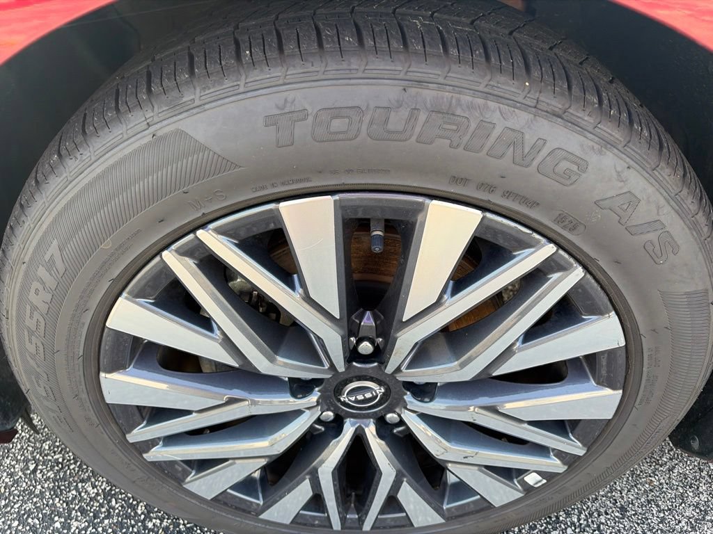 Used 2025 Nissan Altima 2.5 SV FWD image 30