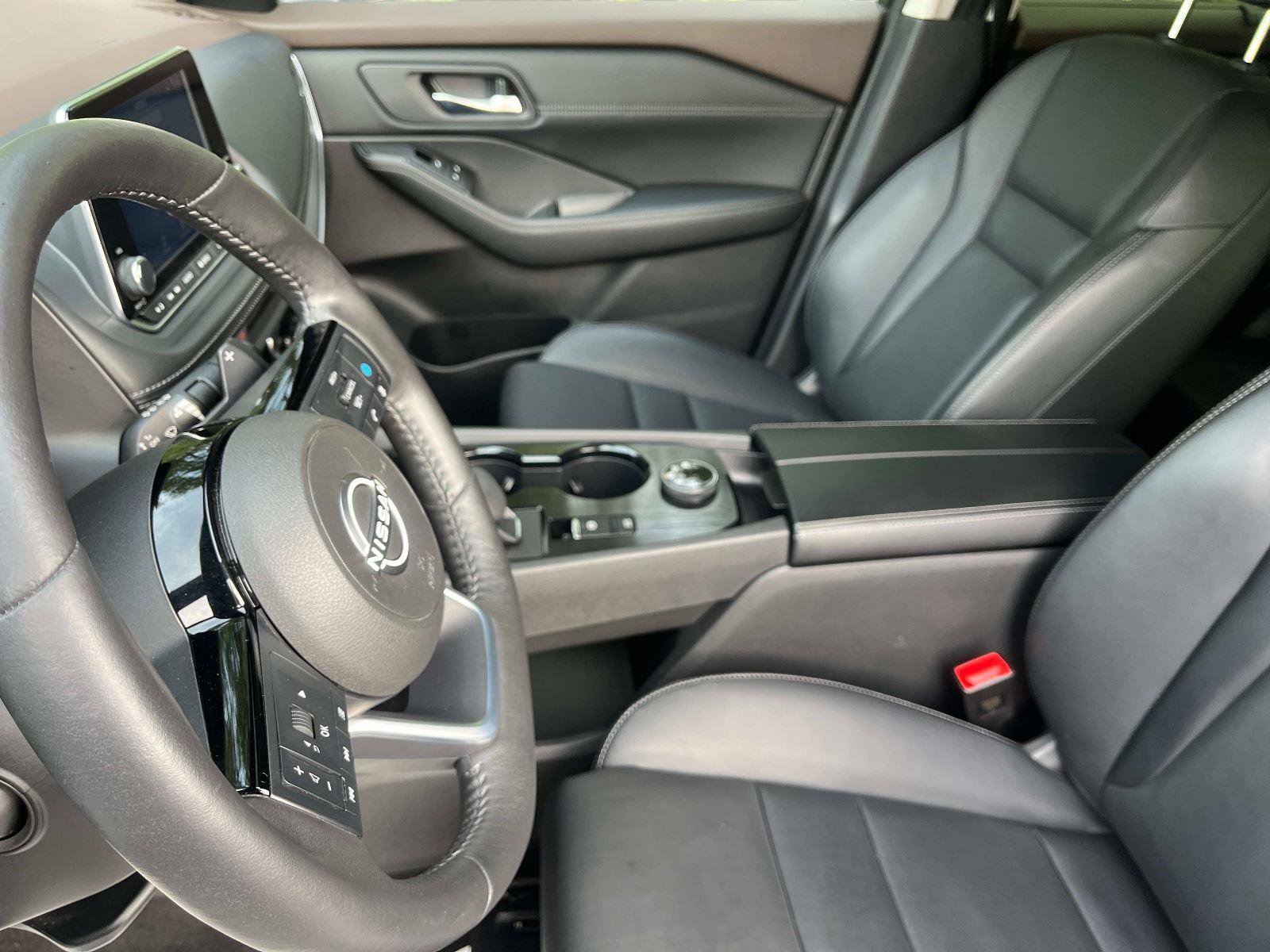 Used 2023 Nissan Rogue SV w/ SV Premium B Package image 20