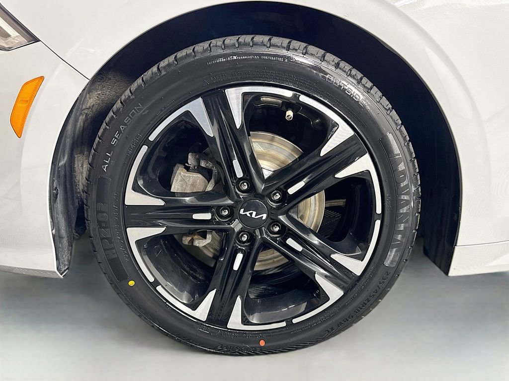Used 2023 Kia K5 GT-Line image 29