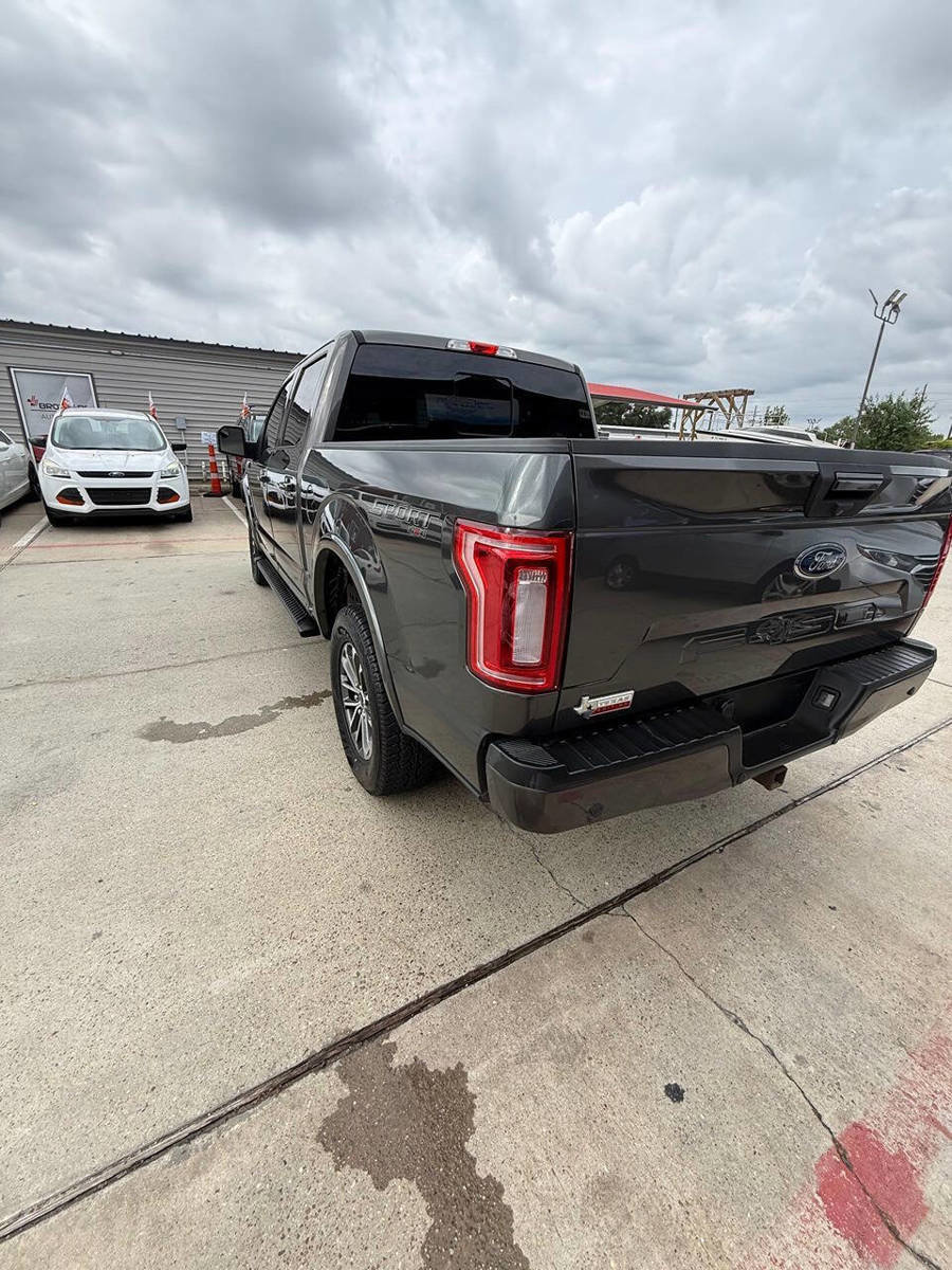 Used 2018 Ford F150 XLT w/ Equipment Group 302A Luxury image 11