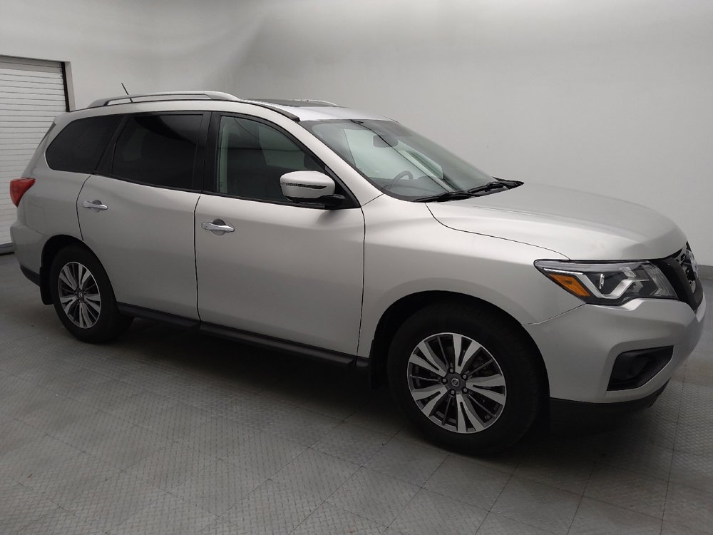 Used 2017 Nissan Pathfinder SL w/ SL Premium Package FWD image 11