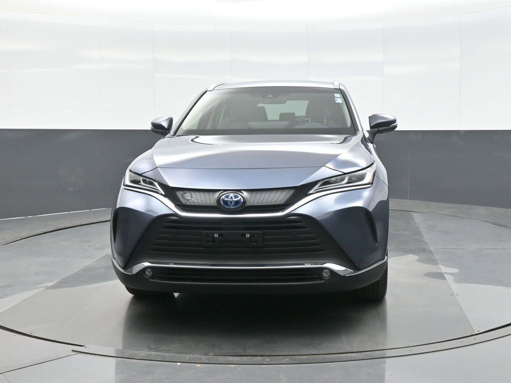 Certified 2024 Toyota Venza XLE image 3