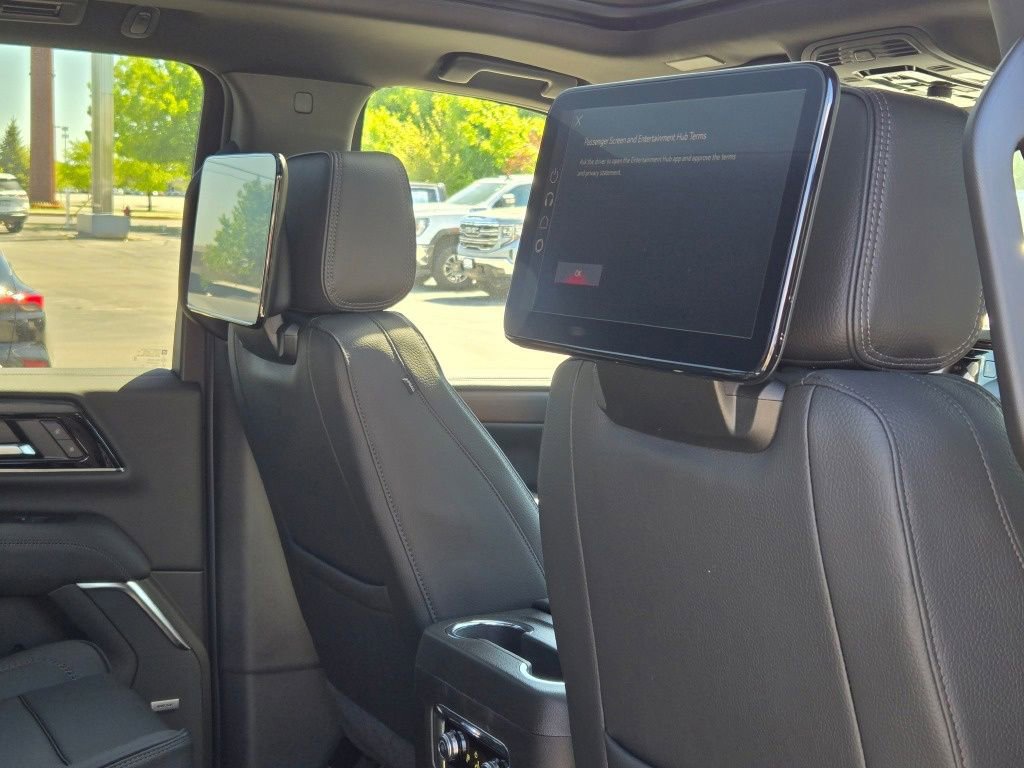 New 2026 GMC Yukon XL Denali w/ Denali Reserve Package AWD/4WD image 24