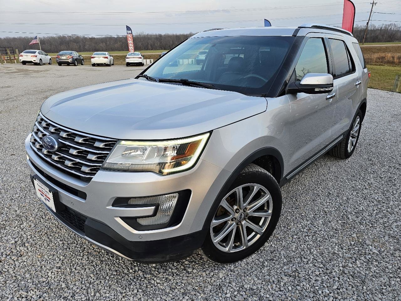 Used 2016 Ford Explorer Limited image 2