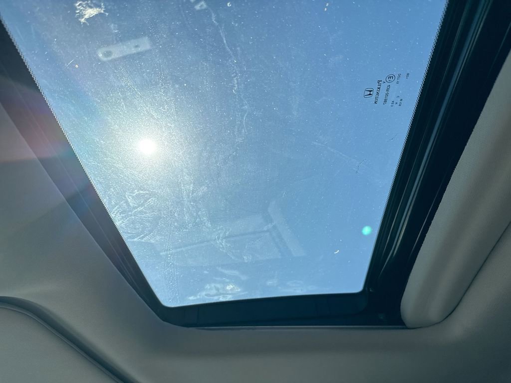 Used 2025 Honda Odyssey Elite image 22