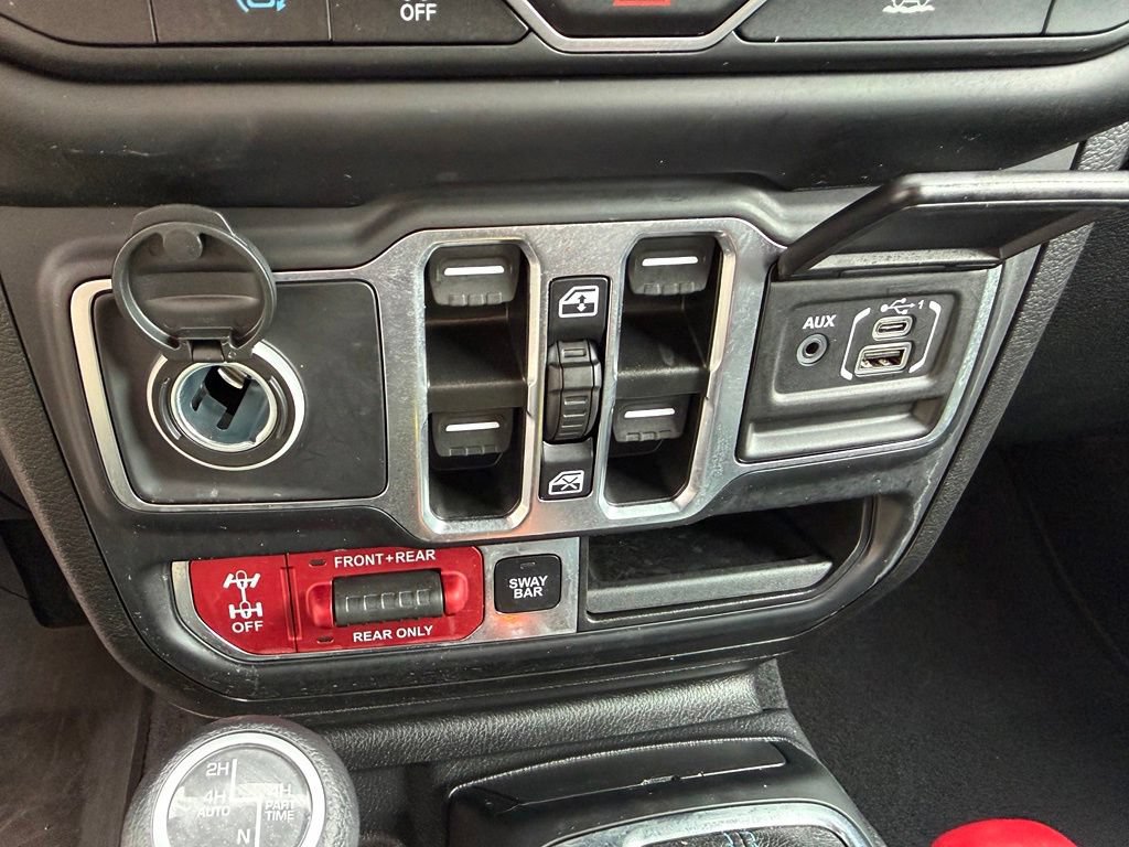 Used 2023 Jeep Wrangler Unlimited Rubicon 4xe w/ Cold Weather Group AWD/4WD image 26