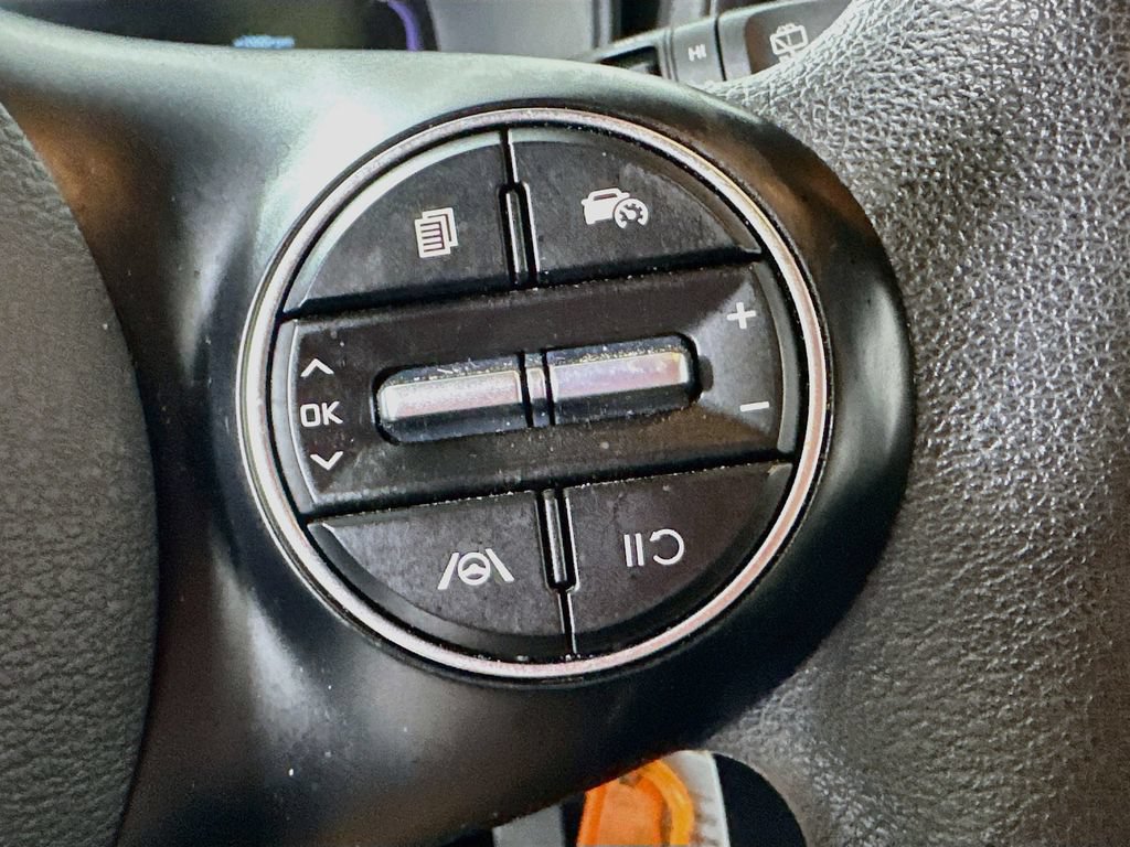 Used 2023 Kia Soul FWD image 23