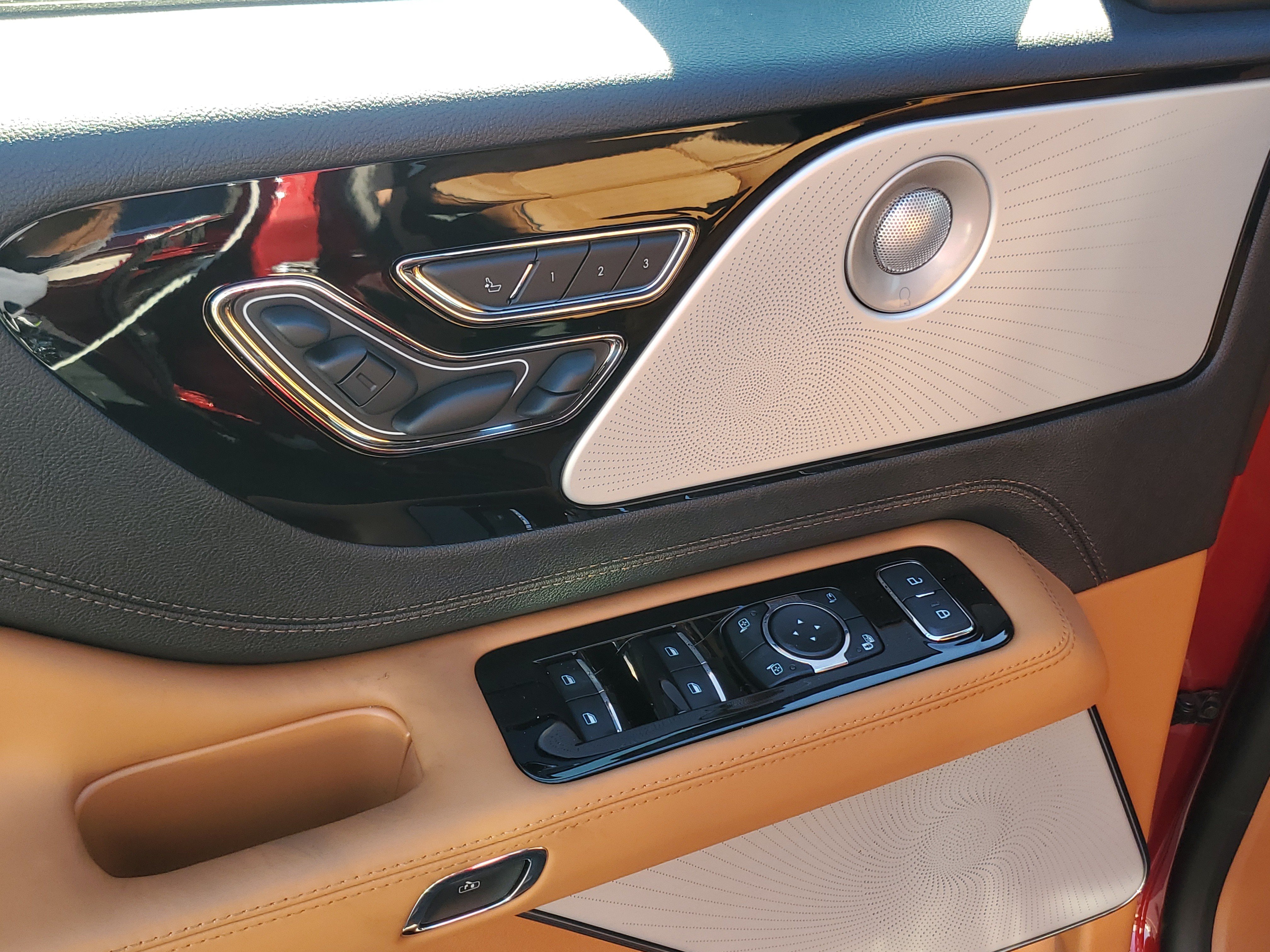 New 2027 Lincoln Aviator Black Label w/ Dynamic Handling Package AWD/4WD image 9