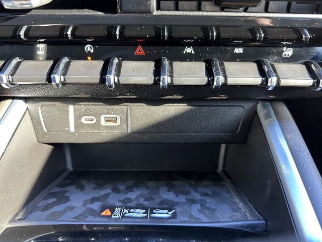 Used 2023 Chevrolet Colorado ZR2 w/ ZR2 Convenience Package III image 22