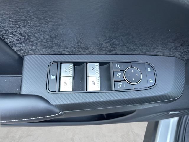 Used 2025 Mitsubishi Outlander SE image 10