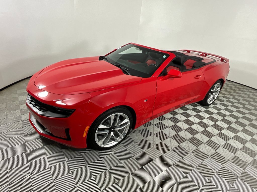 Used 2022 Chevrolet Camaro LT w/ RS Package image 10