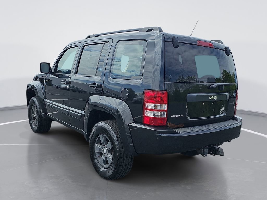Used 2010 Jeep Liberty Sport AWD/4WD image 6