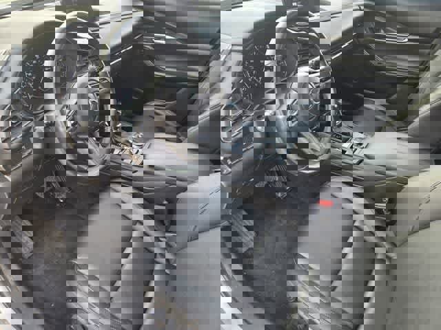 Used 2021 MAZDA CX-30 FWD 2.5 S w/ Select Package image 2