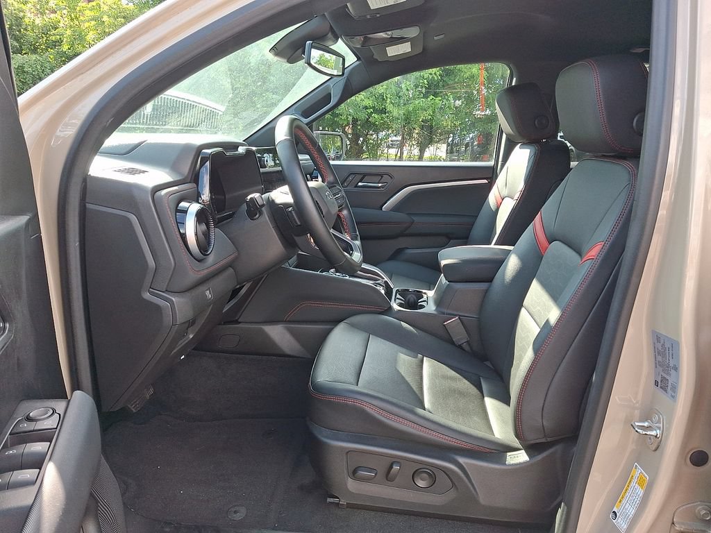 Used 2023 Chevrolet Colorado Z71 w/ Z71 Convenience Package 2 AWD/4WD image 13