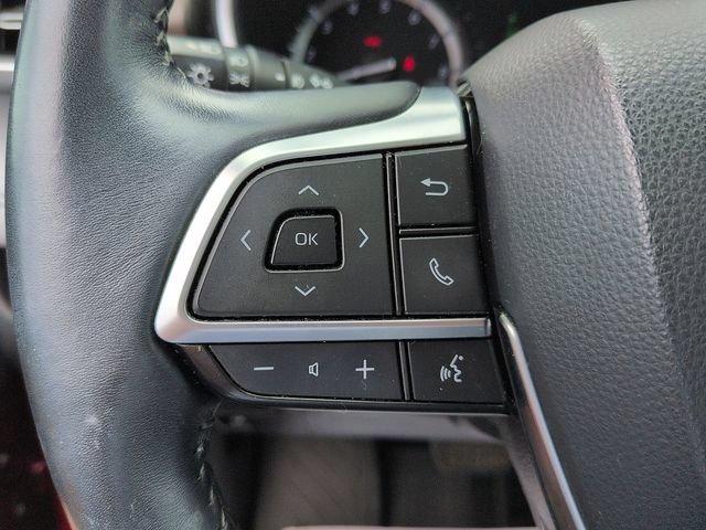 Used 2020 Toyota Highlander XLE AWD/4WD image 20