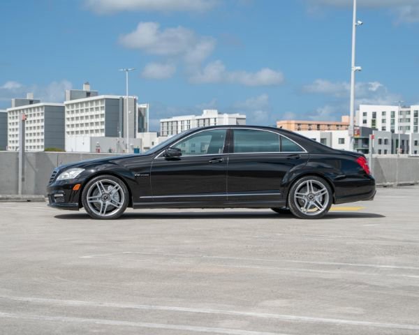 Used 2010 Mercedes-Benz S 65 AMG image 2