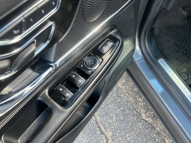 Certified 2023 Lincoln Corsair AWD w/ Equipment Group 101A image 14