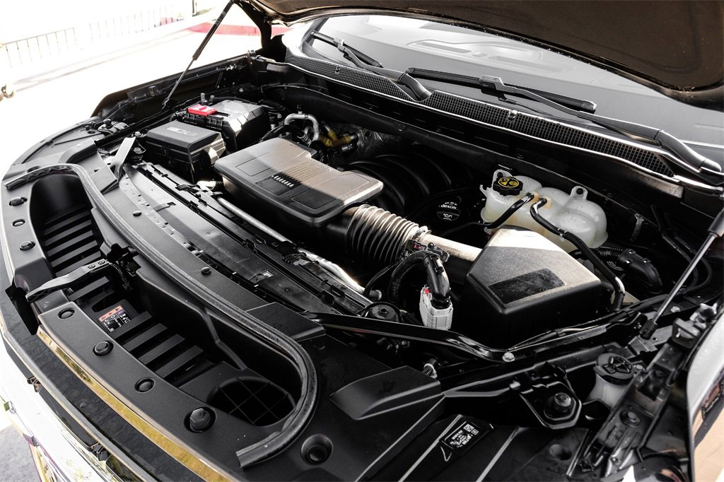 Used 2022 Chevrolet Suburban LT image 52