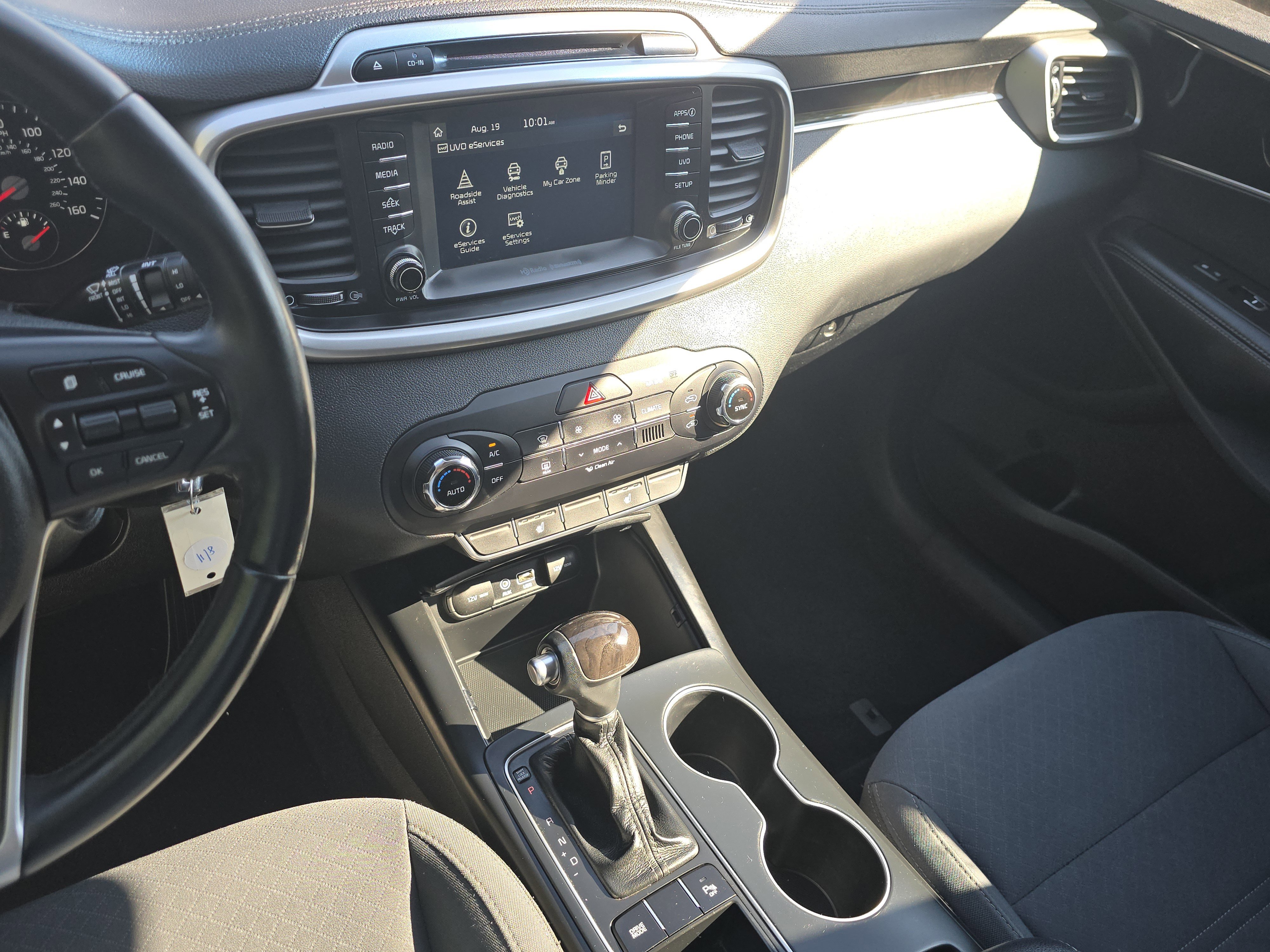 Used 2017 Kia Sorento LX w/ LX Convenience Package image 22
