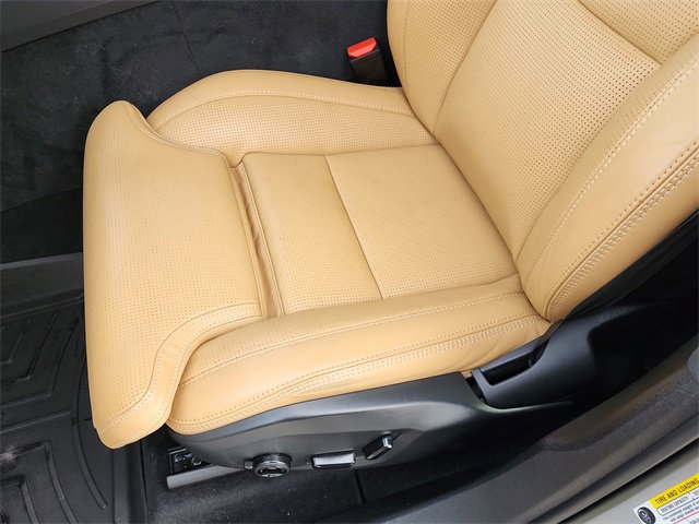 Used 2023 Volvo XC60 B5 Ultimate image 15