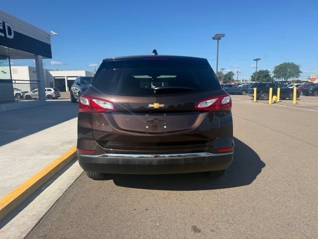 Used 2020 Chevrolet Equinox LT w/ Driver Convenience Package AWD/4WD image 8