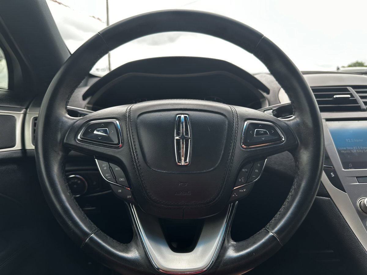 Used 2019 Lincoln MKZ Premiere image 26