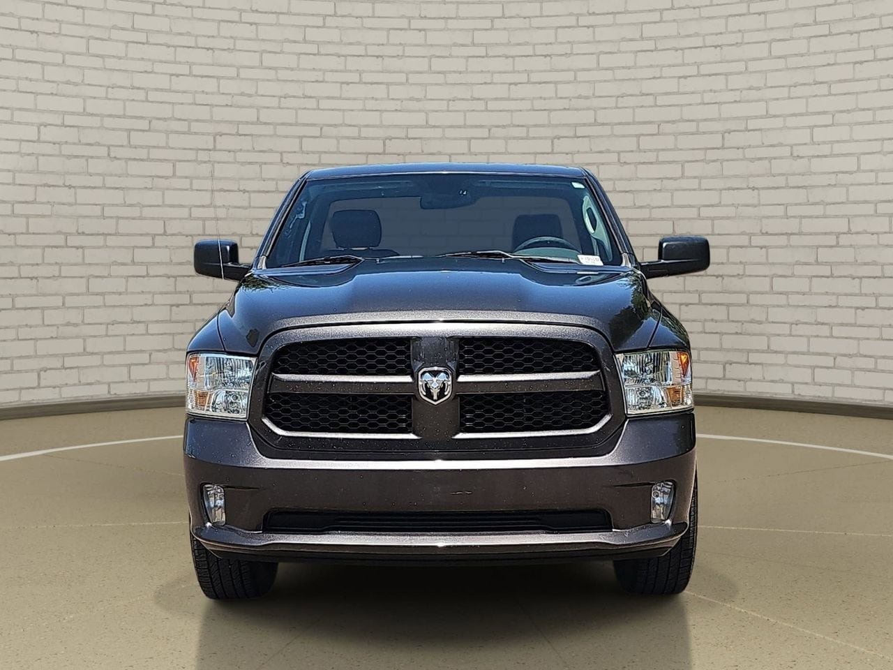 Used 2019 RAM 1500 Express RWD image 2